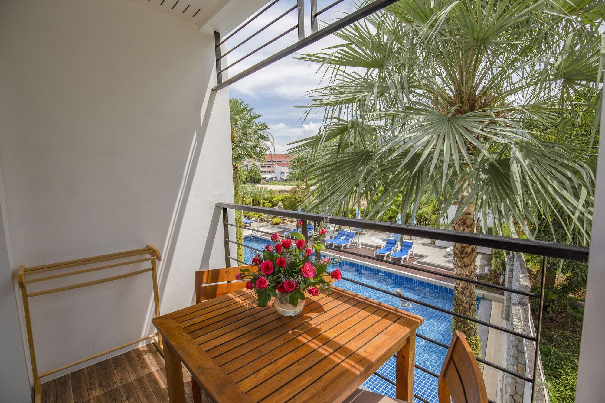 Sungthong Kamala Beach Resort Exterior foto